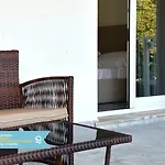 Viva4 - Numana, Nuovo Trilocale In Con Piscina *